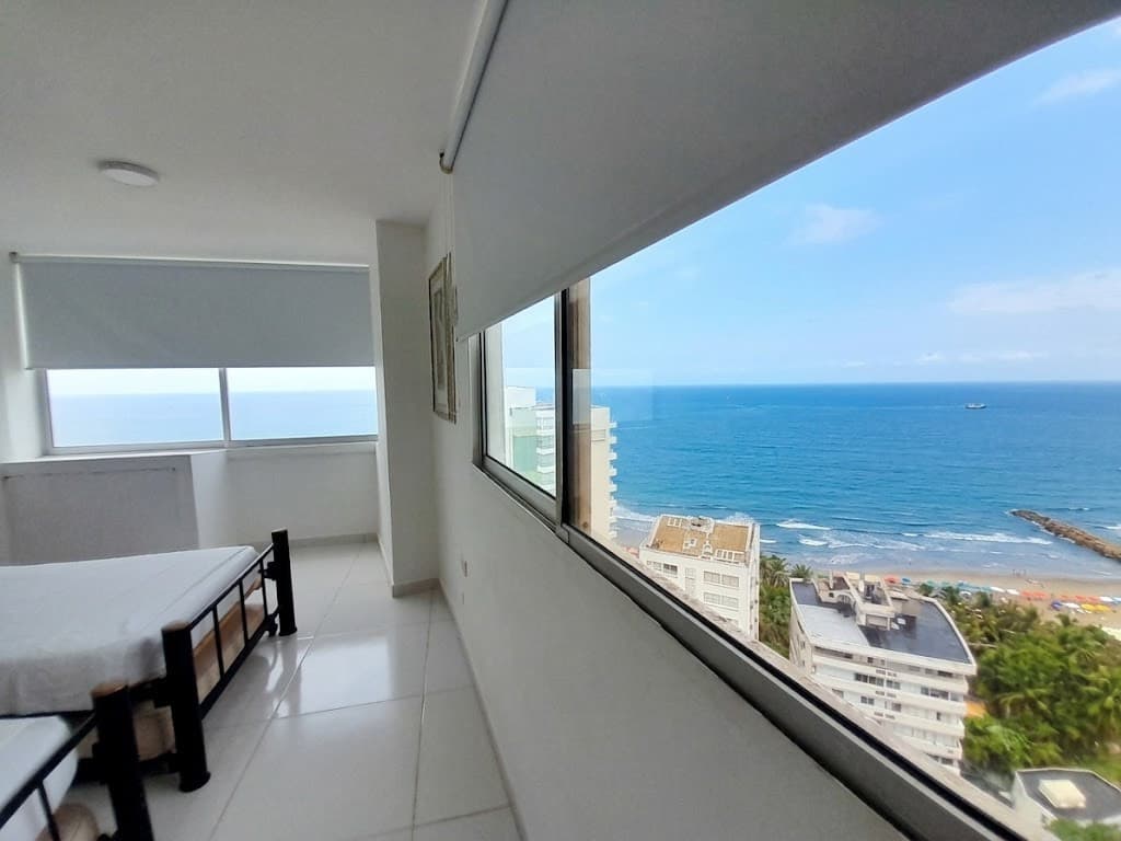 Imagen https://s3-us-west-2.amazonaws.com/pictures.domus.la/inmobiliaria_59/94961_22_1785814076.jpg