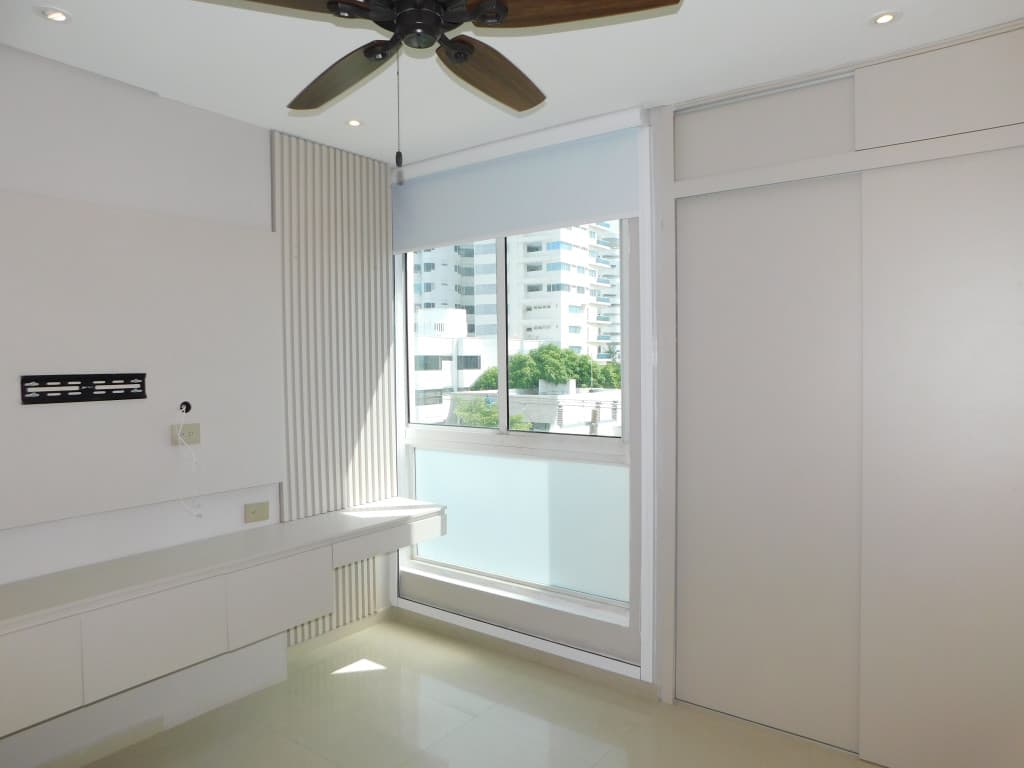 Imagen https://s3-us-west-2.amazonaws.com/pictures.domus.la/inmobiliaria_59/94963_13_1785869753.jpg