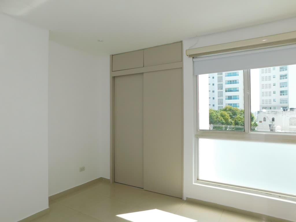 Imagen https://s3-us-west-2.amazonaws.com/pictures.domus.la/inmobiliaria_59/94963_18_1785869762.jpg