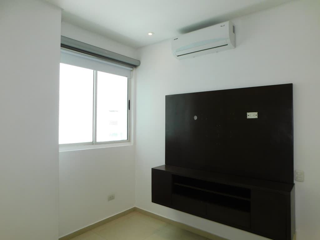 Imagen https://s3-us-west-2.amazonaws.com/pictures.domus.la/inmobiliaria_59/94963_23_1785869767.jpg