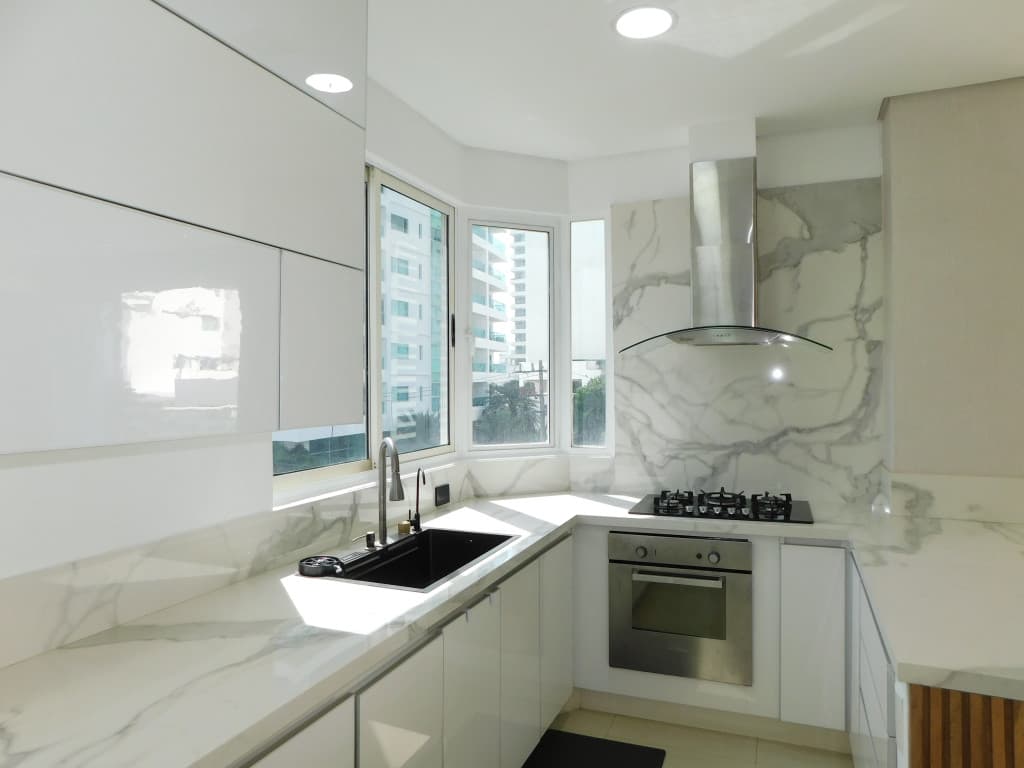 Imagen https://s3-us-west-2.amazonaws.com/pictures.domus.la/inmobiliaria_59/94963_27_1785869772.jpg