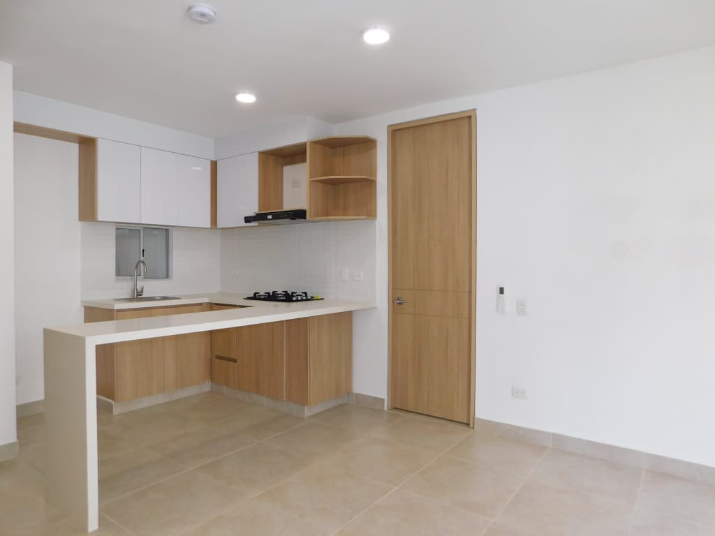 Imagen https://s3-us-west-2.amazonaws.com/pictures.domus.la/inmobiliaria_59/94966_14_1785871001.jpg