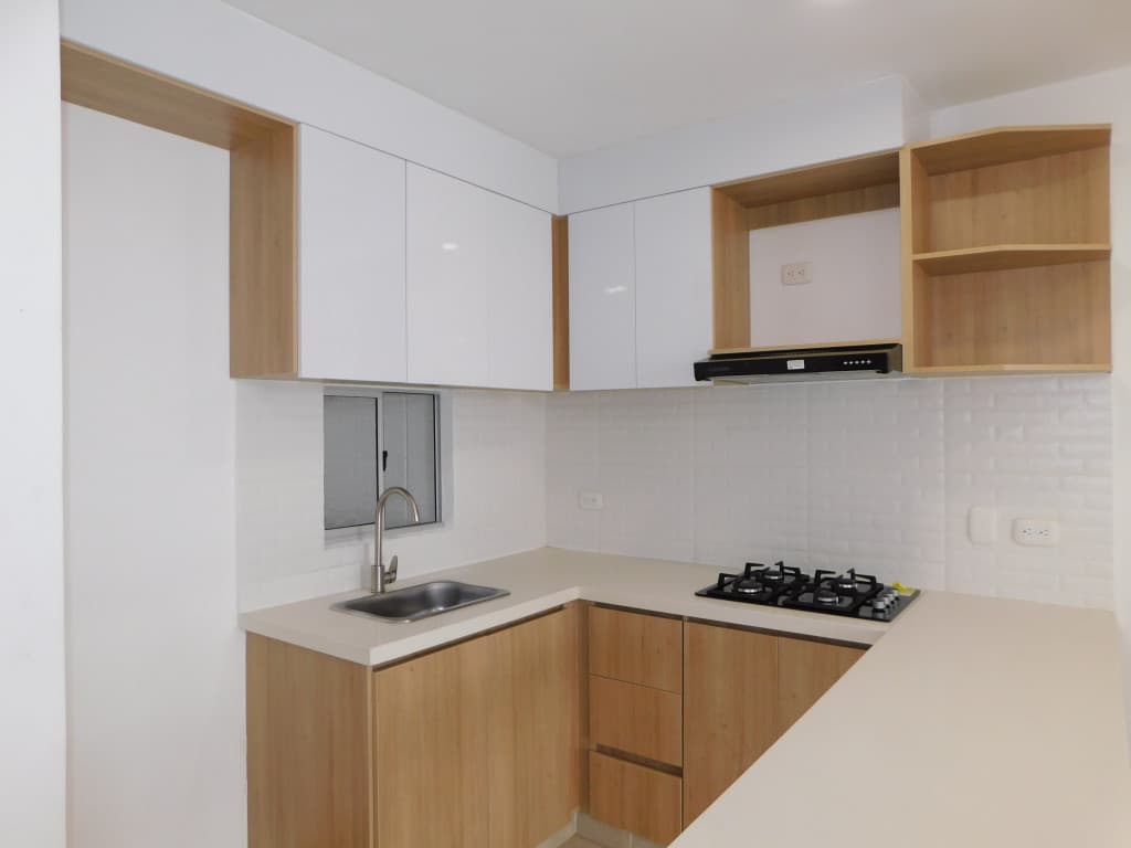 Imagen https://s3-us-west-2.amazonaws.com/pictures.domus.la/inmobiliaria_59/94966_15_1785870998.jpg