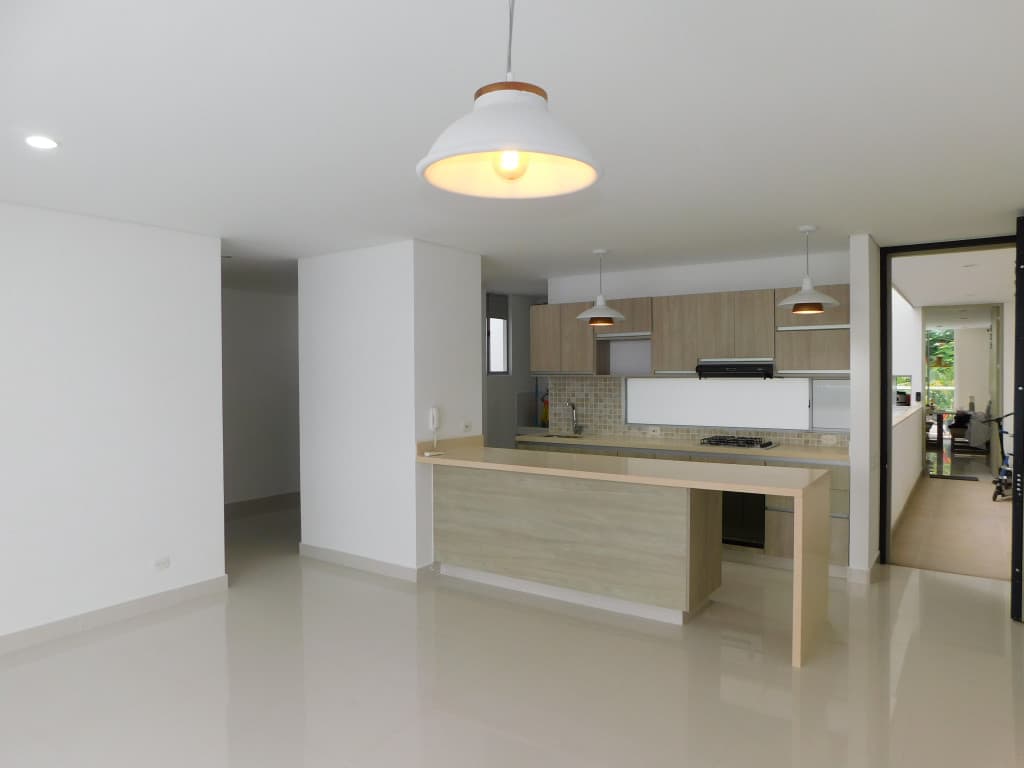 Imagen https://s3-us-west-2.amazonaws.com/pictures.domus.la/inmobiliaria_59/94967_12_1785873378.jpg