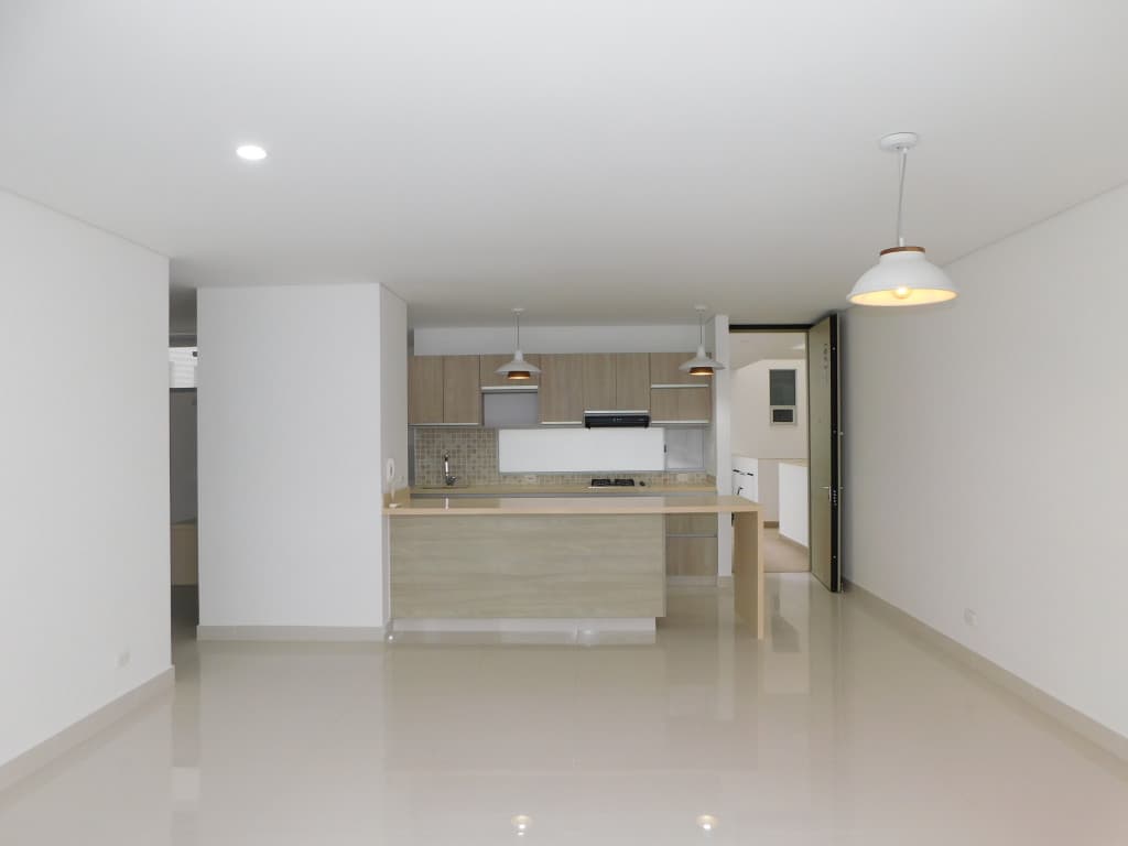 Imagen https://s3-us-west-2.amazonaws.com/pictures.domus.la/inmobiliaria_59/94967_13_1785873378.jpg