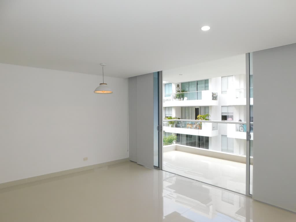 Imagen https://s3-us-west-2.amazonaws.com/pictures.domus.la/inmobiliaria_59/94967_16_1785873383.jpg
