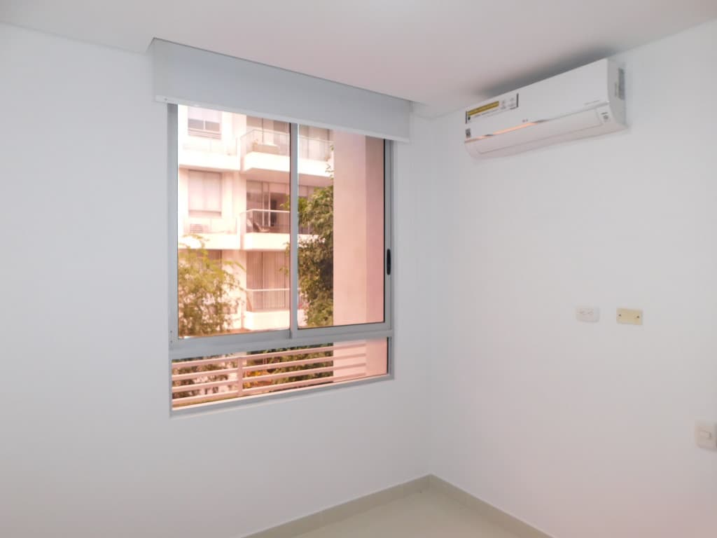 Imagen https://s3-us-west-2.amazonaws.com/pictures.domus.la/inmobiliaria_59/94967_26_1785873400.jpg