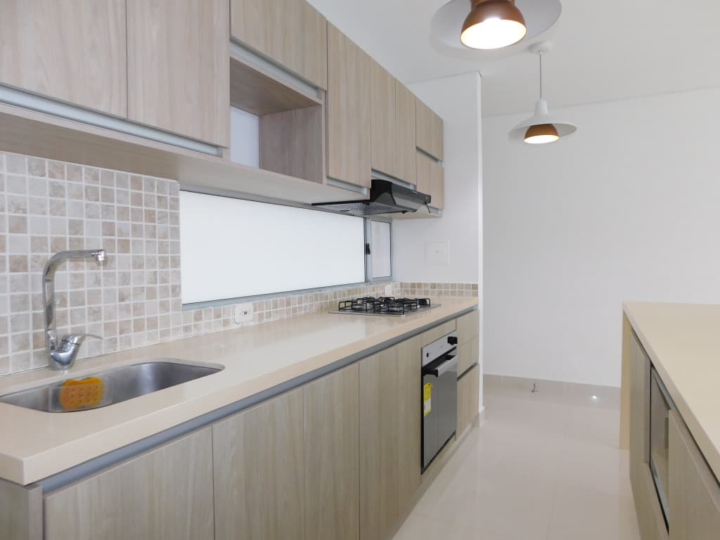 Imagen https://s3-us-west-2.amazonaws.com/pictures.domus.la/inmobiliaria_59/94967_29_1785873401.jpg