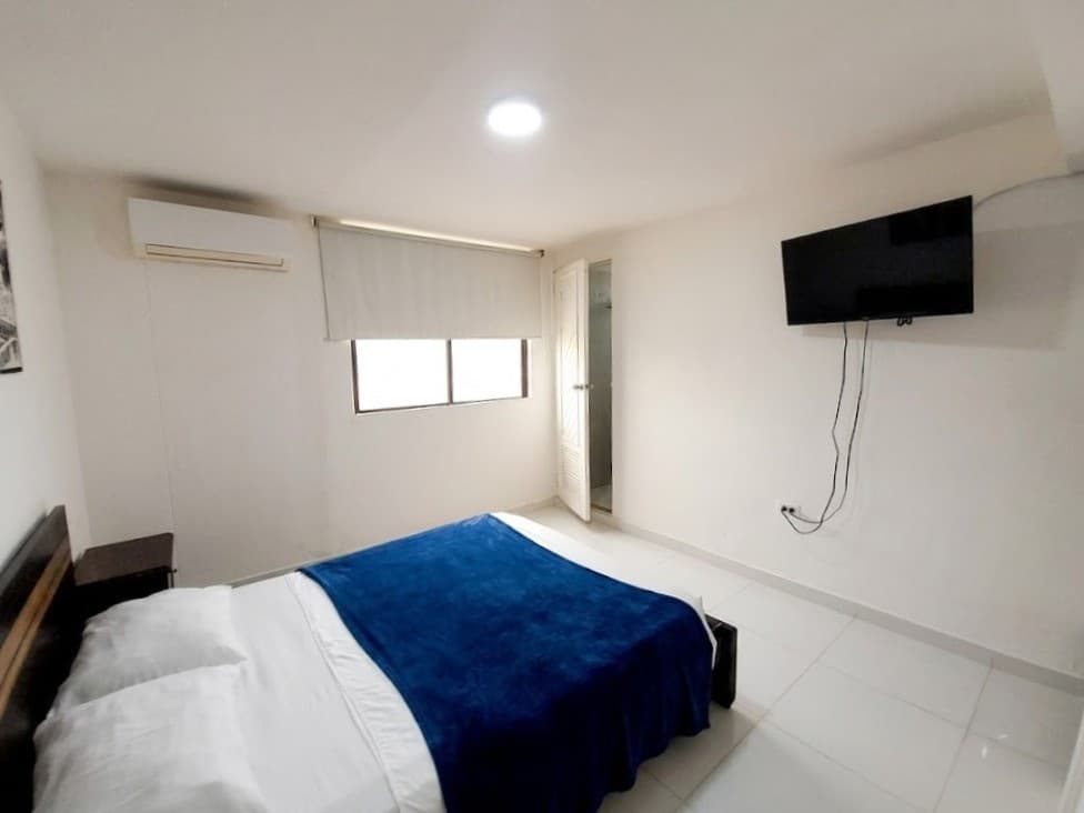 Imagen https://s3-us-west-2.amazonaws.com/pictures.domus.la/inmobiliaria_59/94971_18_1785896963.jpg