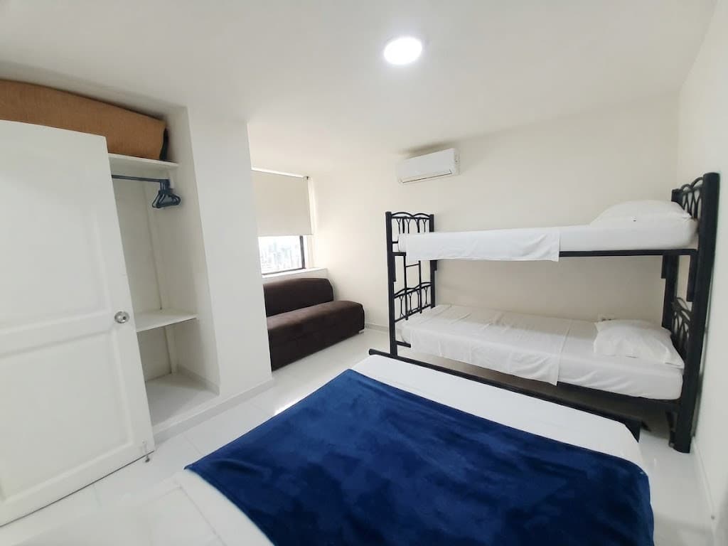 Imagen https://s3-us-west-2.amazonaws.com/pictures.domus.la/inmobiliaria_59/94971_20_1785896964.jpg