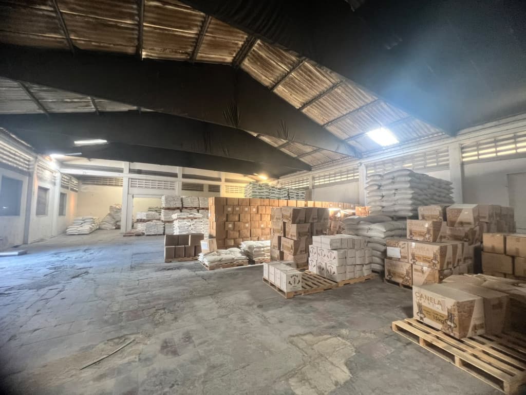 Imagen https://s3-us-west-2.amazonaws.com/pictures.domus.la/inmobiliaria_59/95278_3_1790105150.jpg