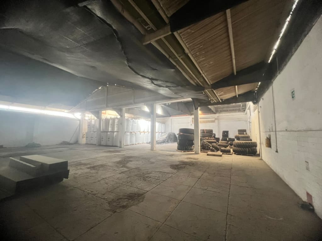 Imagen https://s3-us-west-2.amazonaws.com/pictures.domus.la/inmobiliaria_59/95280_2_1790105533.jpg