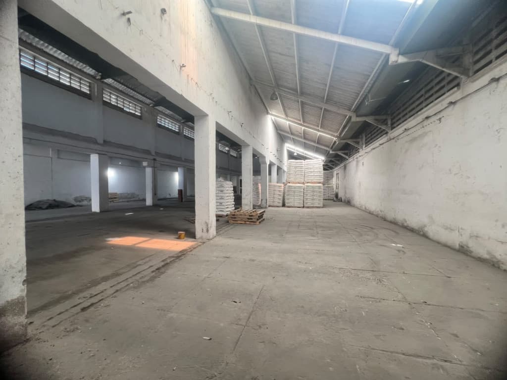 Imagen https://s3-us-west-2.amazonaws.com/pictures.domus.la/inmobiliaria_59/95282_4_1790105910.jpg