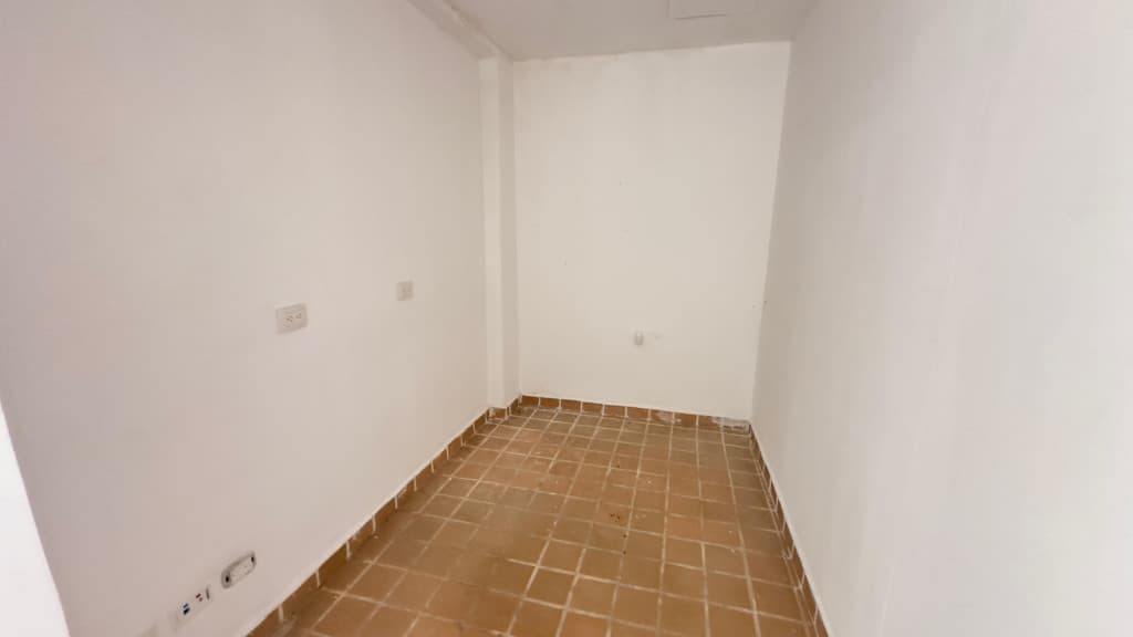 Imagen https://s3-us-west-2.amazonaws.com/pictures.domus.la/inmobiliaria_59/95285_13_1790364978.jpg
