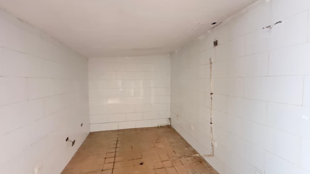 Imagen https://s3-us-west-2.amazonaws.com/pictures.domus.la/inmobiliaria_59/95285_18_1790364981.jpg