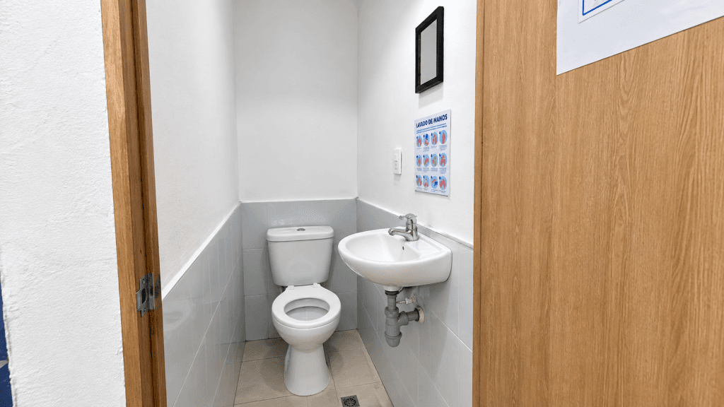 Imagen https://s3-us-west-2.amazonaws.com/pictures.domus.la/inmobiliaria_59/95287_10_1790107742.png