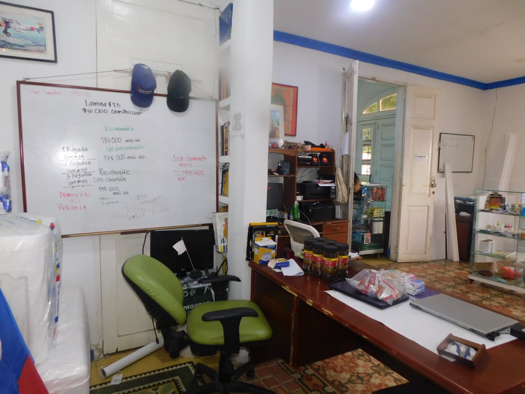 Imagen https://s3-us-west-2.amazonaws.com/pictures.domus.la/inmobiliaria_59/95288_5_1790175346.jpg