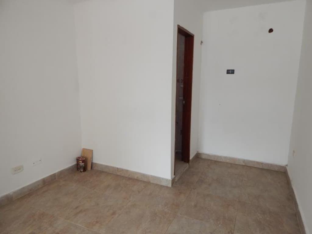 Imagen https://s3-us-west-2.amazonaws.com/pictures.domus.la/inmobiliaria_59/95351_1_1790887870_2.jpg