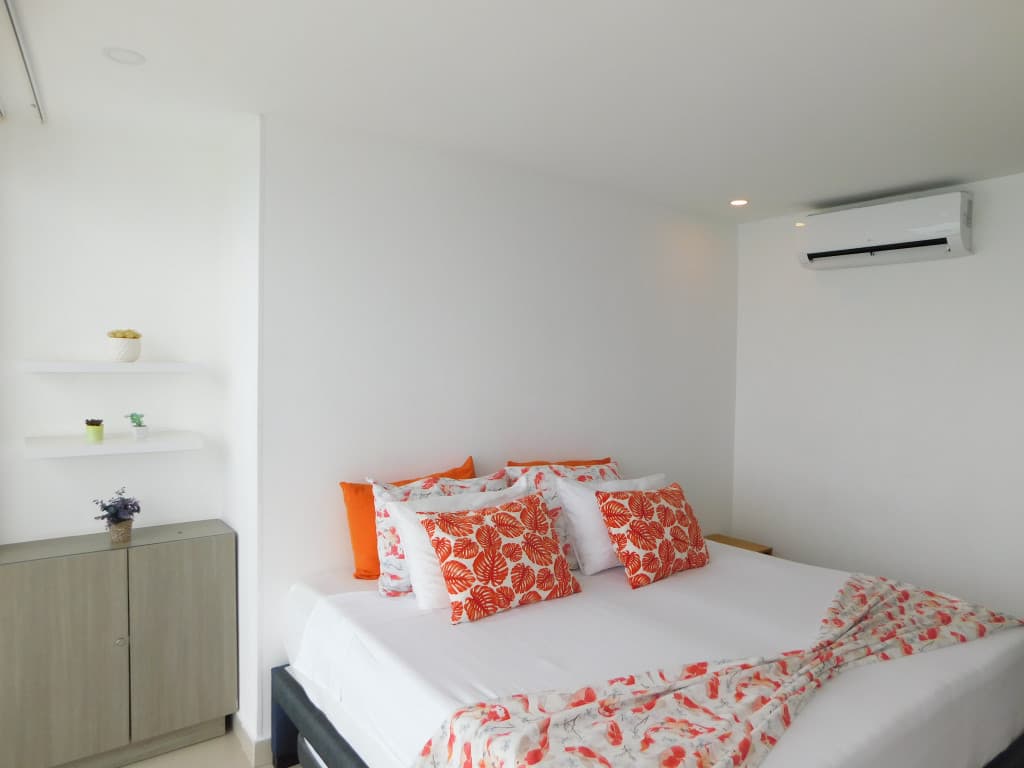 Imagen https://s3-us-west-2.amazonaws.com/pictures.domus.la/inmobiliaria_59/95353_19_1790967987.jpg
