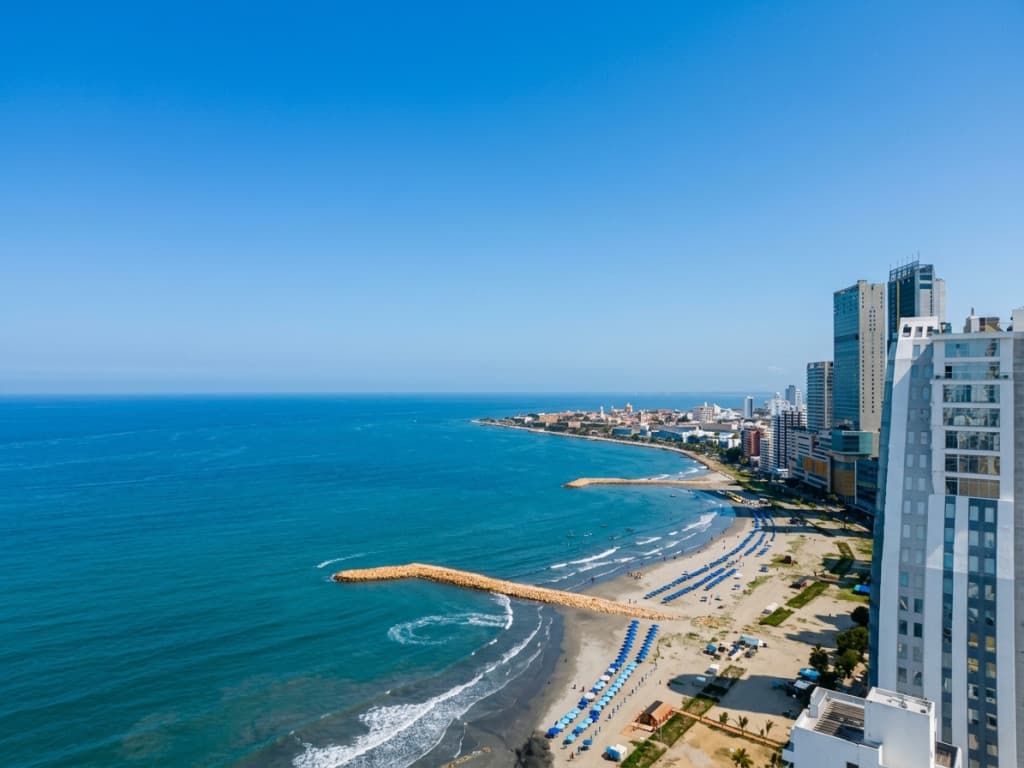 Imagen https://s3-us-west-2.amazonaws.com/pictures.domus.la/inmobiliaria_59/95353_1_1790967977.jpg