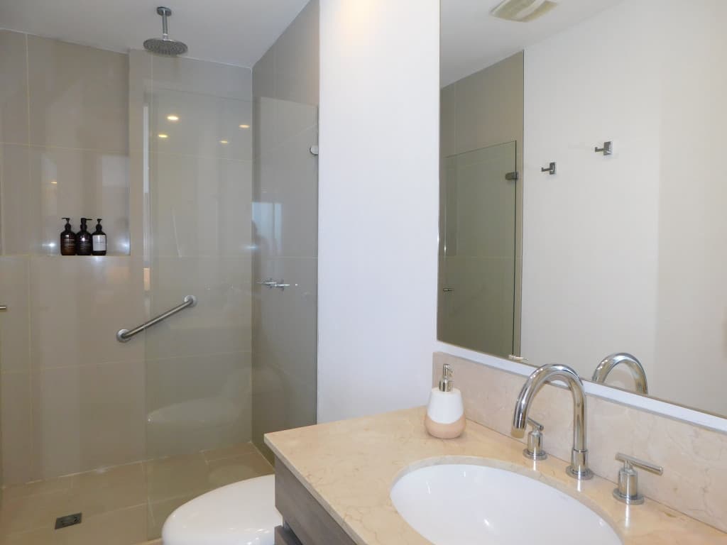 Imagen https://s3-us-west-2.amazonaws.com/pictures.domus.la/inmobiliaria_59/95353_22_1790967988.jpg