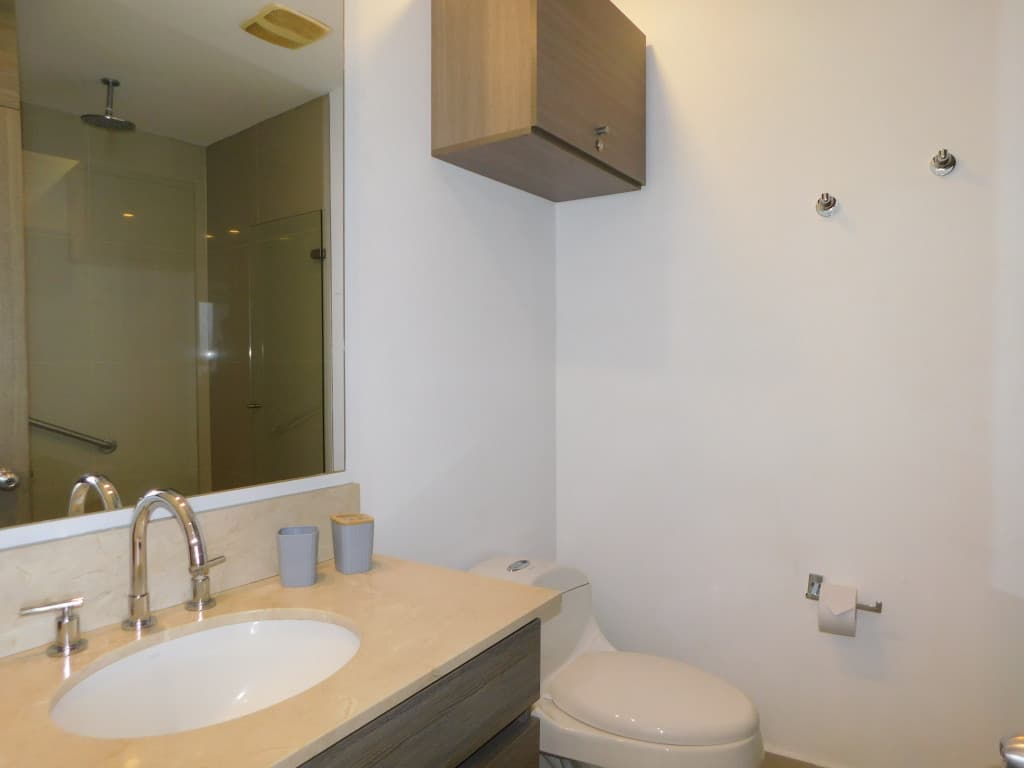 Imagen https://s3-us-west-2.amazonaws.com/pictures.domus.la/inmobiliaria_59/95353_24_1790967992.jpg
