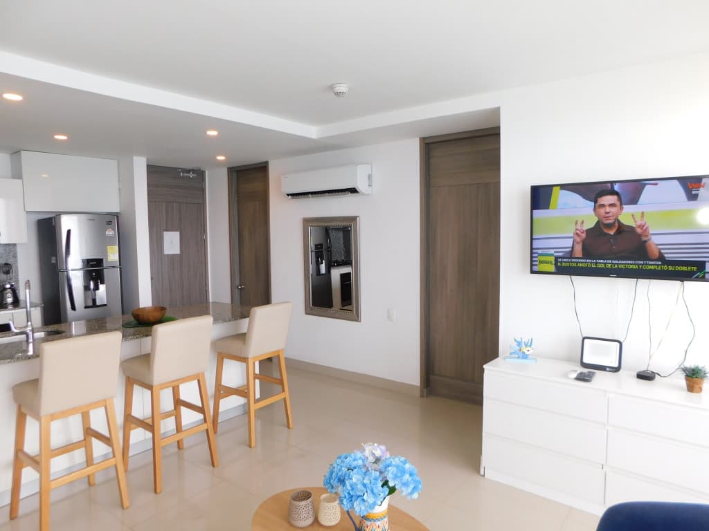 Imagen https://s3-us-west-2.amazonaws.com/pictures.domus.la/inmobiliaria_59/95353_9_1790967979.jpg