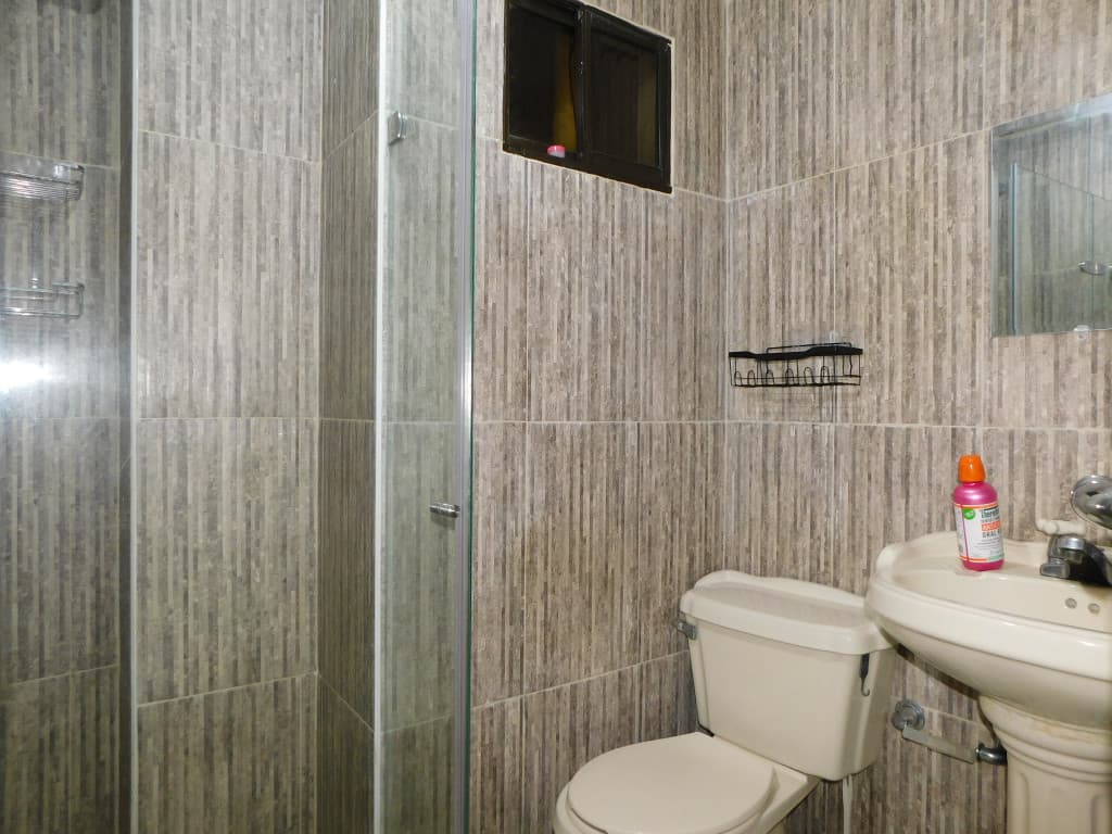 Imagen https://s3-us-west-2.amazonaws.com/pictures.domus.la/inmobiliaria_59/95354_14_1790968412.jpg
