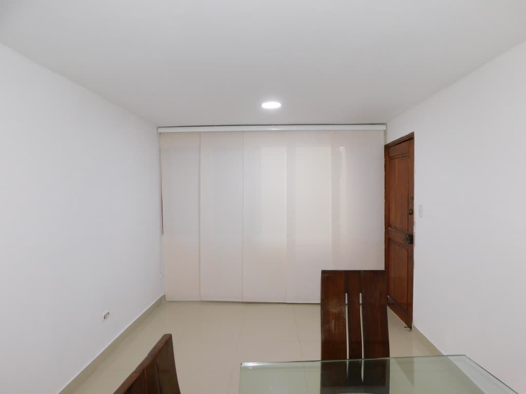Imagen https://s3-us-west-2.amazonaws.com/pictures.domus.la/inmobiliaria_59/95354_5_1790968395.jpg