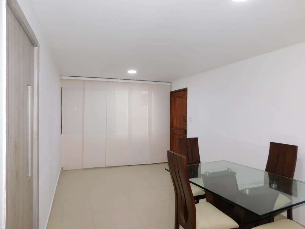 Imagen https://s3-us-west-2.amazonaws.com/pictures.domus.la/inmobiliaria_59/95354_6_1790968396.jpg