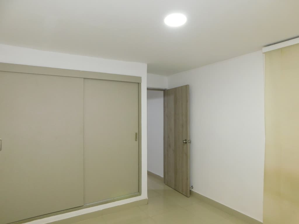 Imagen https://s3-us-west-2.amazonaws.com/pictures.domus.la/inmobiliaria_59/95354_8_1790968401.jpg