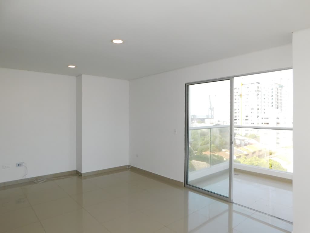Imagen https://s3-us-west-2.amazonaws.com/pictures.domus.la/inmobiliaria_59/95355_12_1790968969.jpg