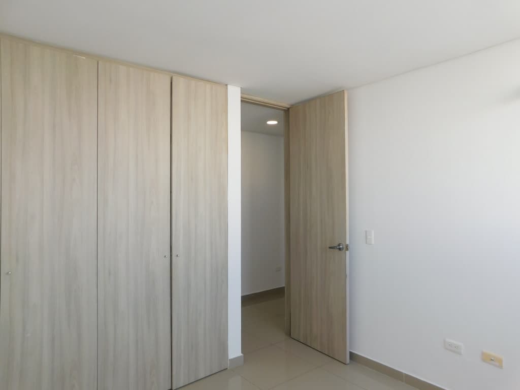 Imagen https://s3-us-west-2.amazonaws.com/pictures.domus.la/inmobiliaria_59/95355_21_1790968981.jpg