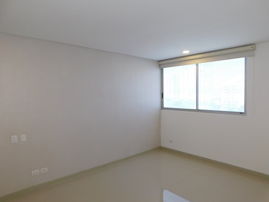 Imagen https://s3-us-west-2.amazonaws.com/pictures.domus.la/inmobiliaria_59/95356_15_1790969609.jpg