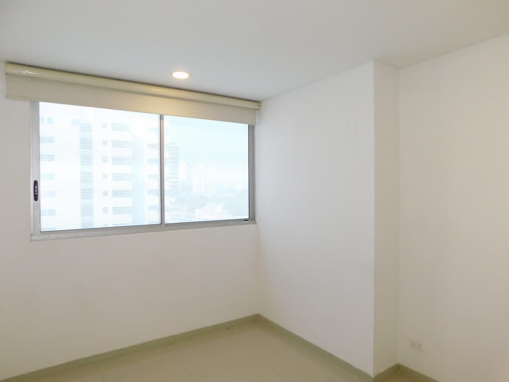 Imagen https://s3-us-west-2.amazonaws.com/pictures.domus.la/inmobiliaria_59/95356_18_1790969617.jpg