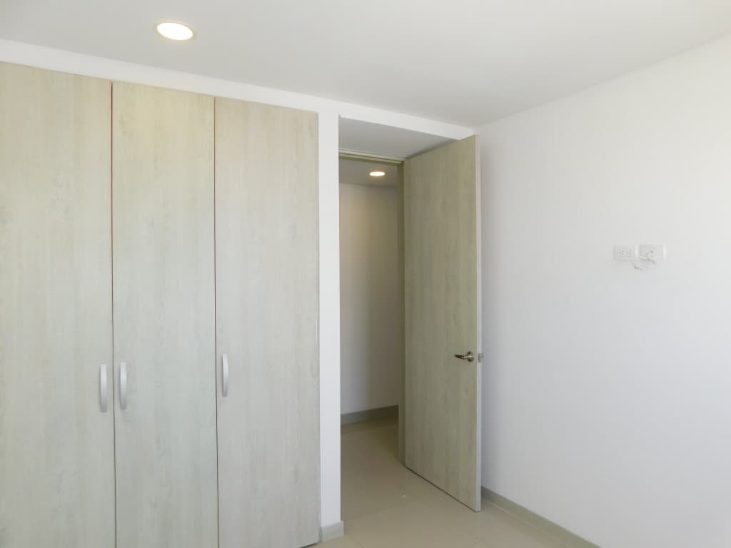 Imagen https://s3-us-west-2.amazonaws.com/pictures.domus.la/inmobiliaria_59/95356_20_1790969618.jpg