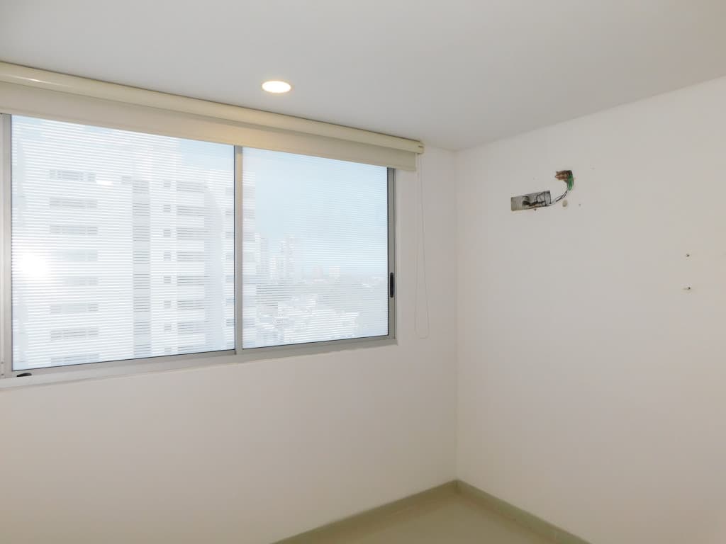 Imagen https://s3-us-west-2.amazonaws.com/pictures.domus.la/inmobiliaria_59/95356_23_1790969619.jpg