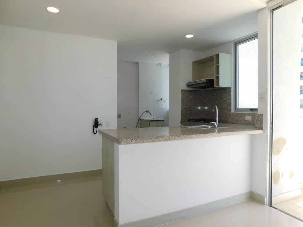Imagen https://s3-us-west-2.amazonaws.com/pictures.domus.la/inmobiliaria_59/95356_26_1790969623.jpg