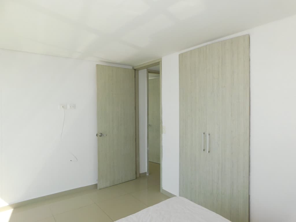 Imagen https://s3-us-west-2.amazonaws.com/pictures.domus.la/inmobiliaria_59/95357_19_1790970786.jpg