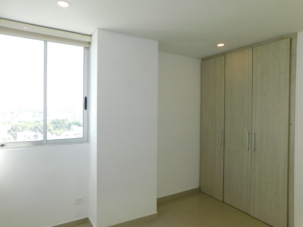 Imagen https://s3-us-west-2.amazonaws.com/pictures.domus.la/inmobiliaria_59/95357_22_1790970788.jpg