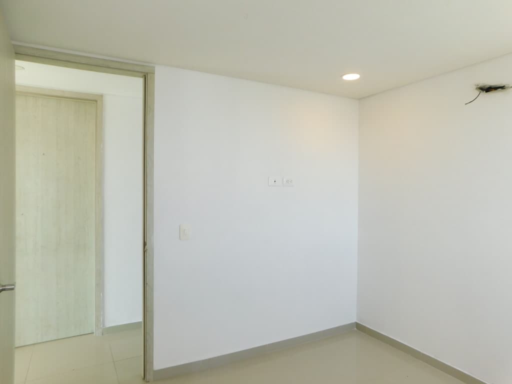 Imagen https://s3-us-west-2.amazonaws.com/pictures.domus.la/inmobiliaria_59/95357_24_1790970792.jpg