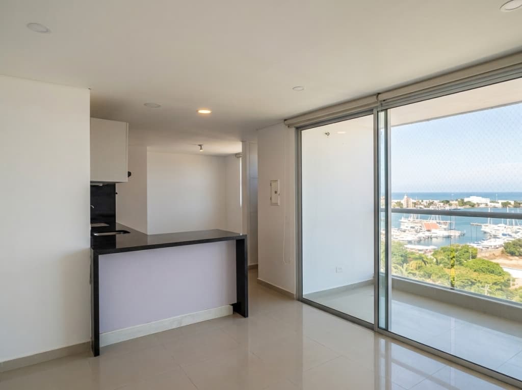 Imagen https://s3-us-west-2.amazonaws.com/pictures.domus.la/inmobiliaria_59/95357_25_1790970789.jpg