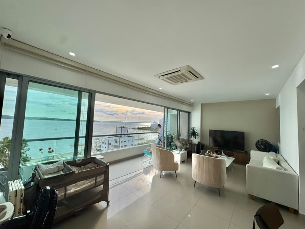Imagen https://s3-us-west-2.amazonaws.com/pictures.domus.la/inmobiliaria_59/95358_10_1790969040.jpg