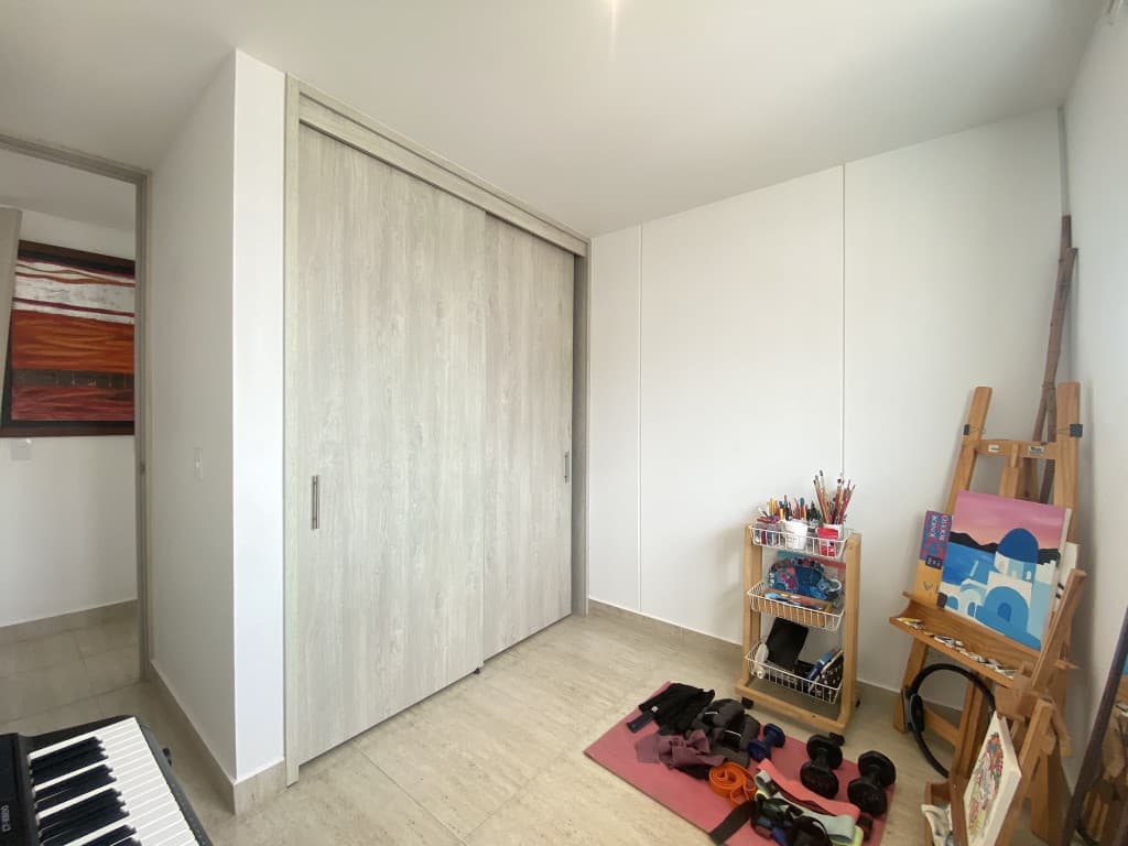Imagen https://s3-us-west-2.amazonaws.com/pictures.domus.la/inmobiliaria_59/95359_23_1791228339.jpg