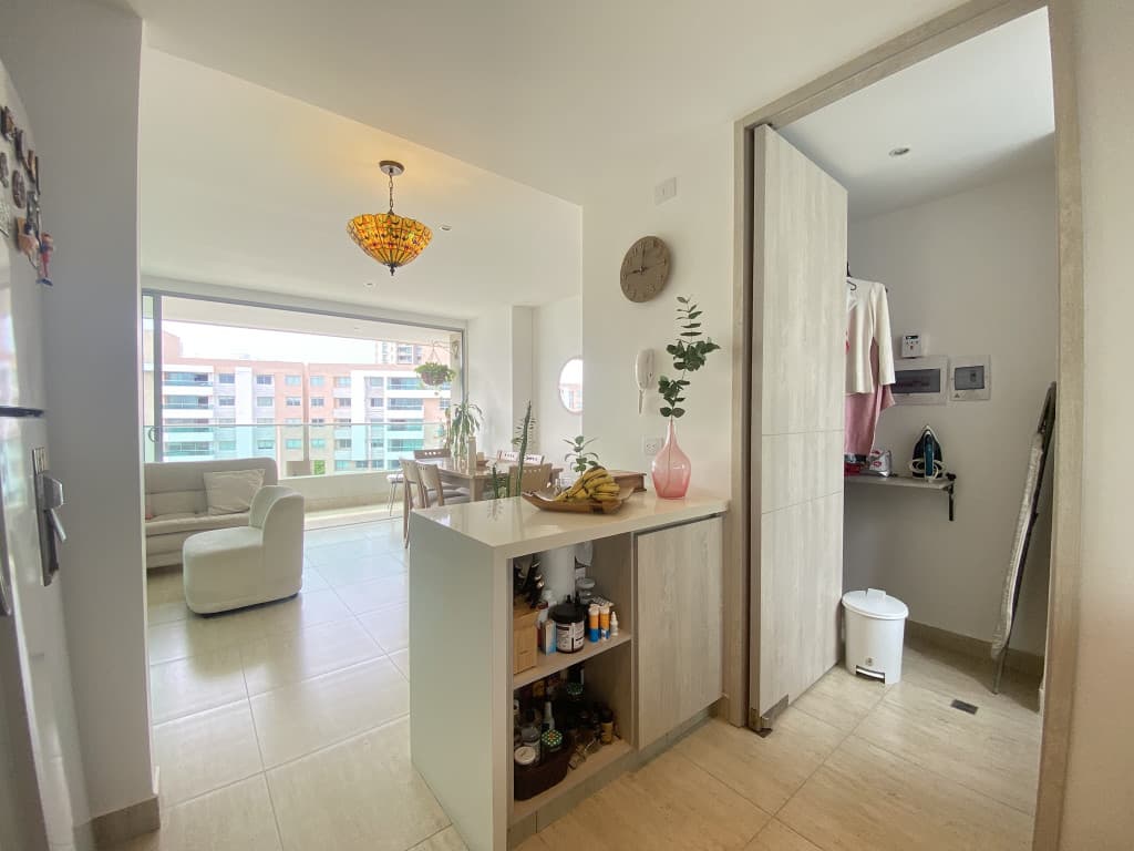 Imagen https://s3-us-west-2.amazonaws.com/pictures.domus.la/inmobiliaria_59/95359_9_1791228333.jpg