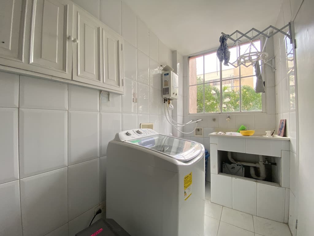 Imagen https://s3-us-west-2.amazonaws.com/pictures.domus.la/inmobiliaria_59/95360_10_1791229027.jpg