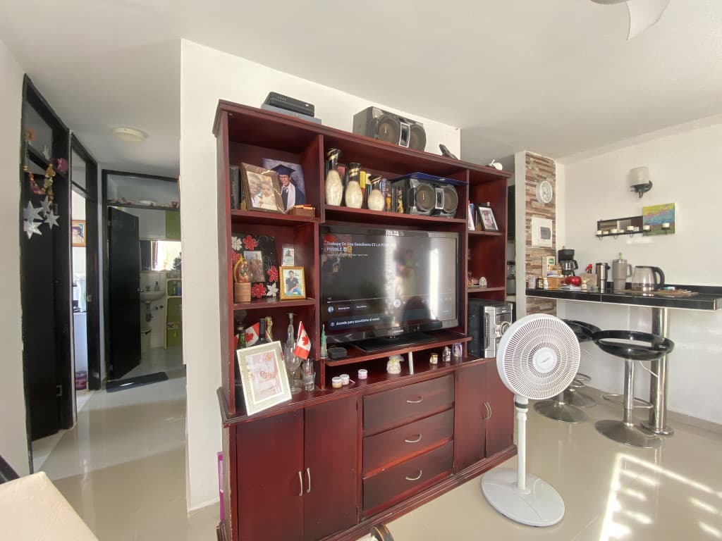 Imagen https://s3-us-west-2.amazonaws.com/pictures.domus.la/inmobiliaria_59/95361_4_1791229382.jpg