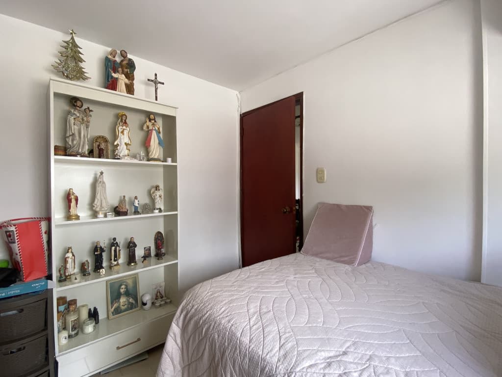 Imagen https://s3-us-west-2.amazonaws.com/pictures.domus.la/inmobiliaria_59/95362_12_1791215365.jpg