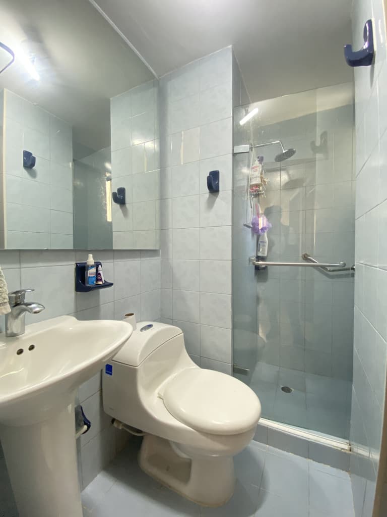 Imagen https://s3-us-west-2.amazonaws.com/pictures.domus.la/inmobiliaria_59/95362_13_1791215363.jpg