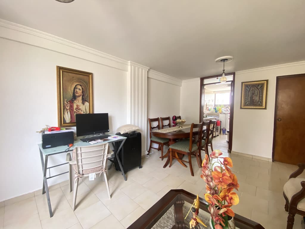 Imagen https://s3-us-west-2.amazonaws.com/pictures.domus.la/inmobiliaria_59/95362_3_1791215361.jpg